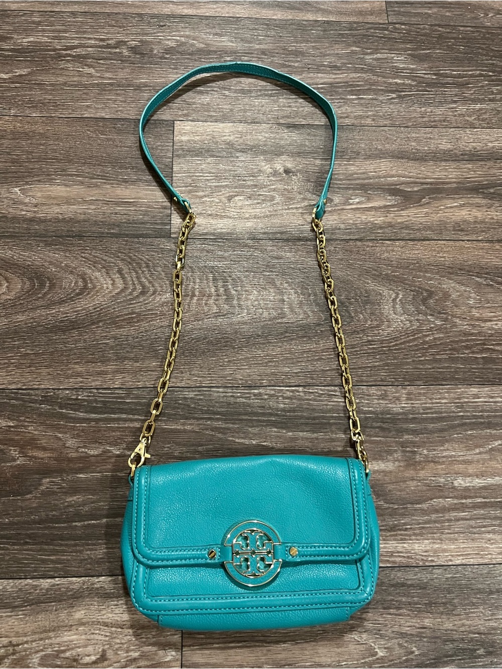 Tory Burch Amanda Mini Teal Leather Crossbody Bag with Gold Chain Accent